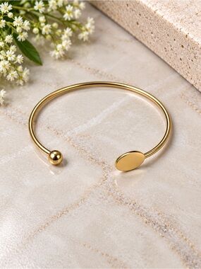 Gold Open Cuff Bracelet - Elegant Minimalist Women’s Jewelry